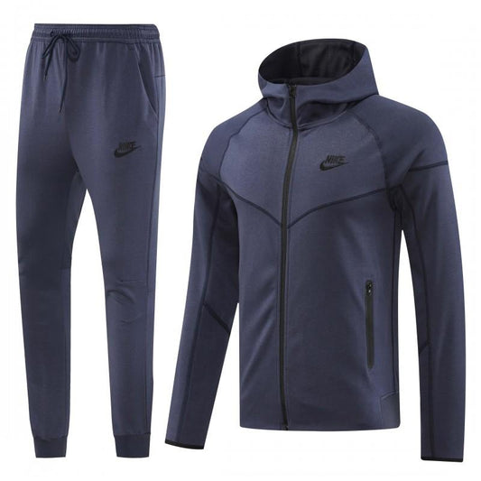 24/25 Nike Tech Fleece