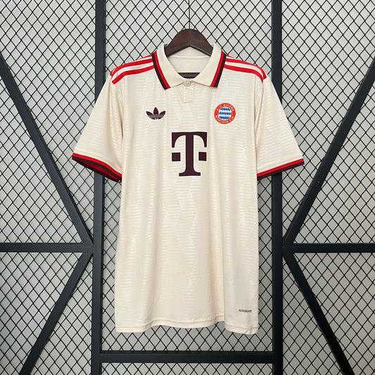 24/25 Bayern Munich Third Away