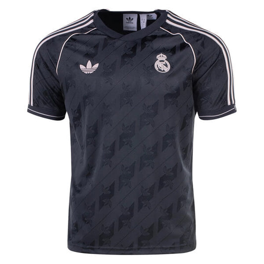 Real Madrid 24/25 Lifestyler