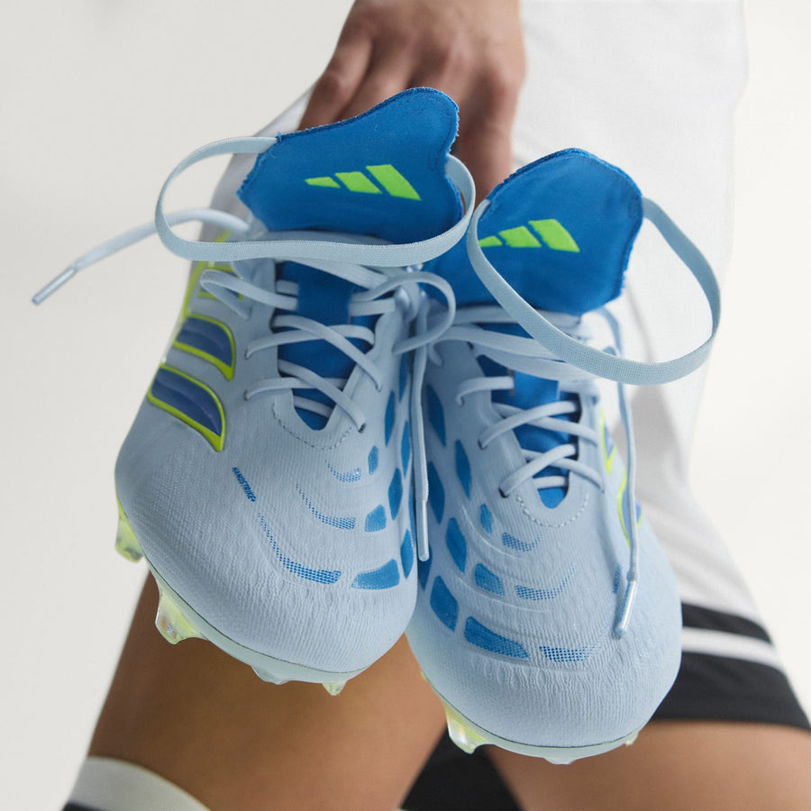 Predator Elite Fold-Over Tongue Firm Ground Cleats