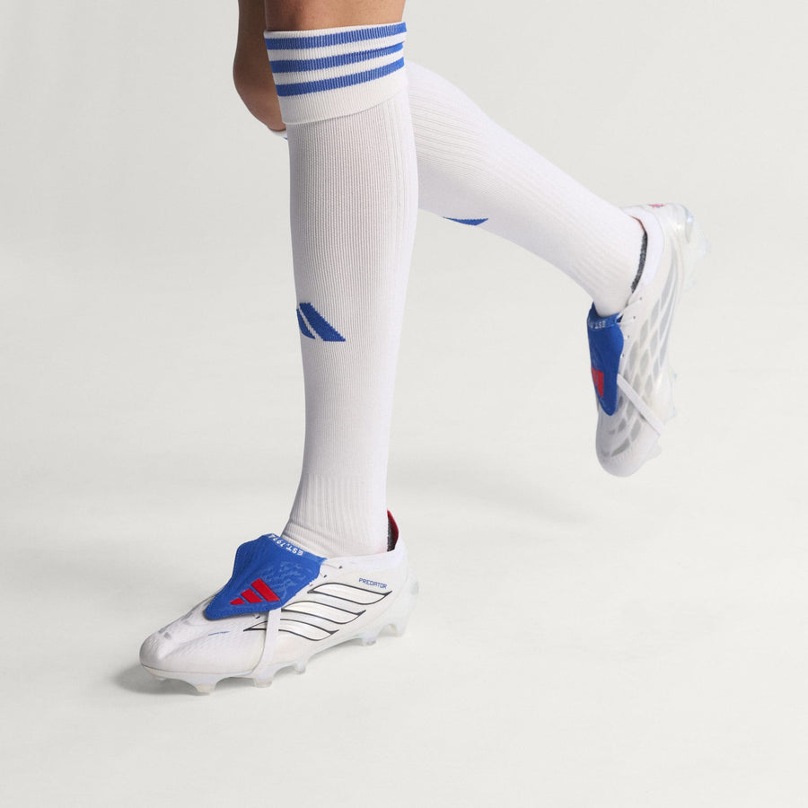 Predator Elite Fold-Over Tongue Firm Ground Cleats