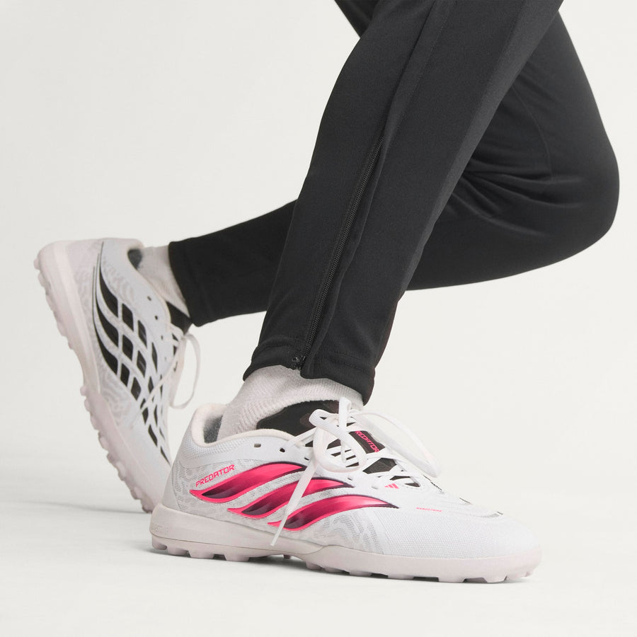 PREDATOR LEAGUE Turf Soccer Cleats