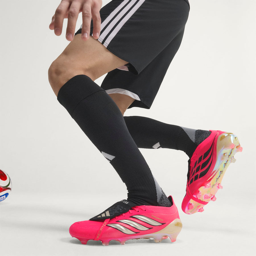 Predator Elite Fold-Over Tongue Firm Ground Cleats