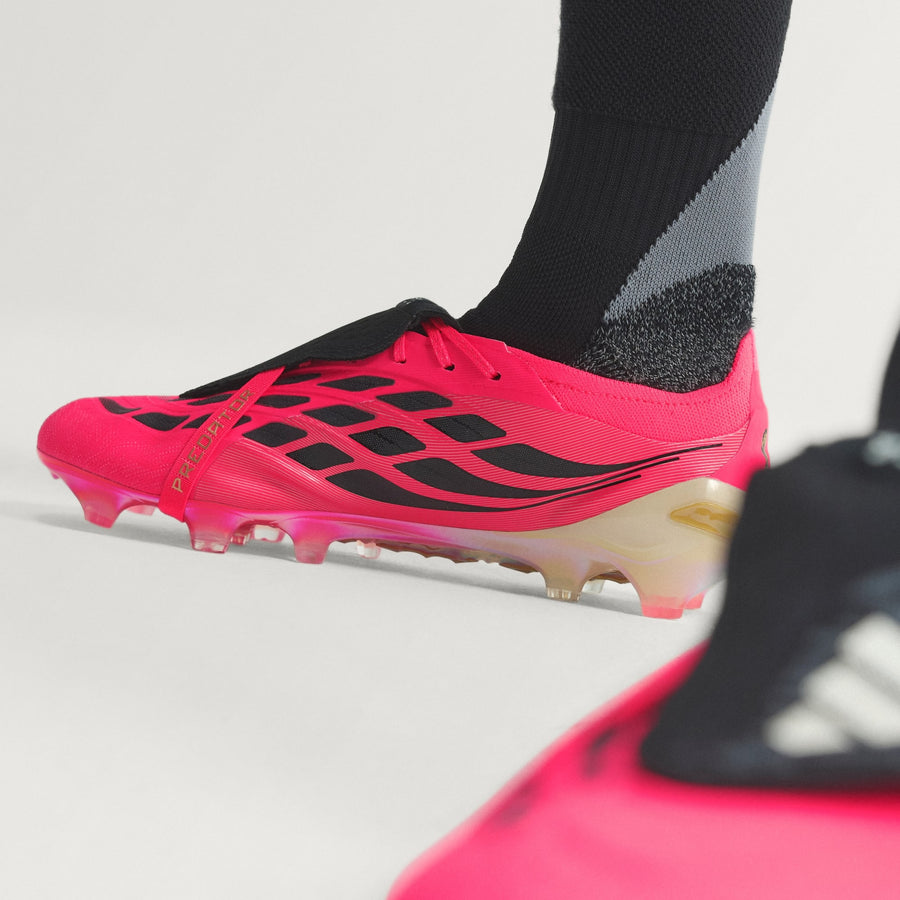 Predator Elite Fold-Over Tongue Firm Ground Cleats