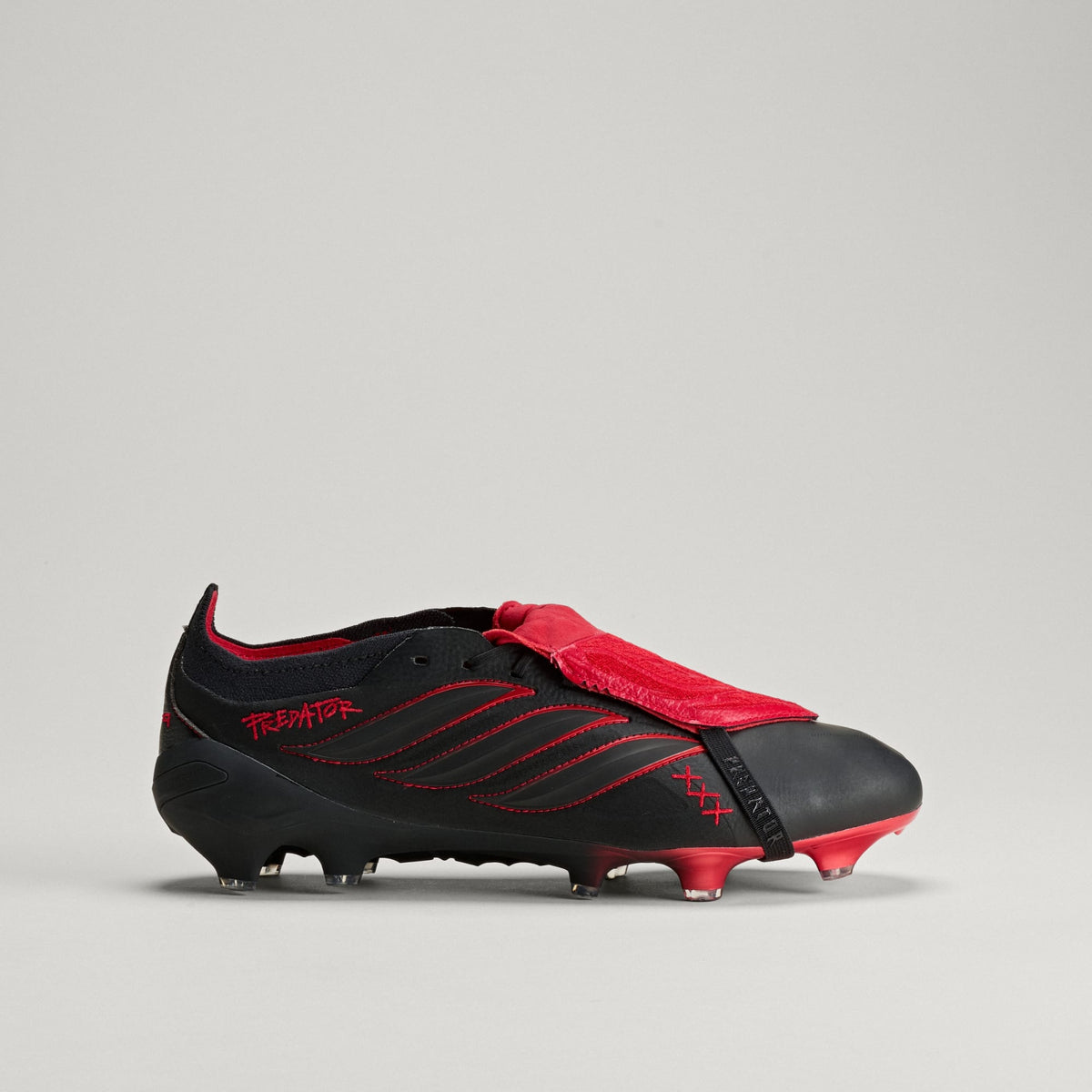 Predator Elite Fold-Over Tongue Firm Ground Cleats