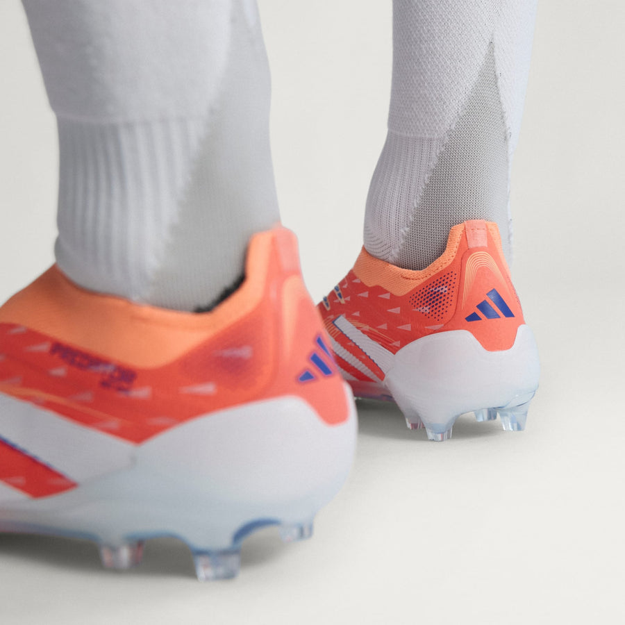 PREDATOR ELITE Laceless Firm Ground Soccer Cleats