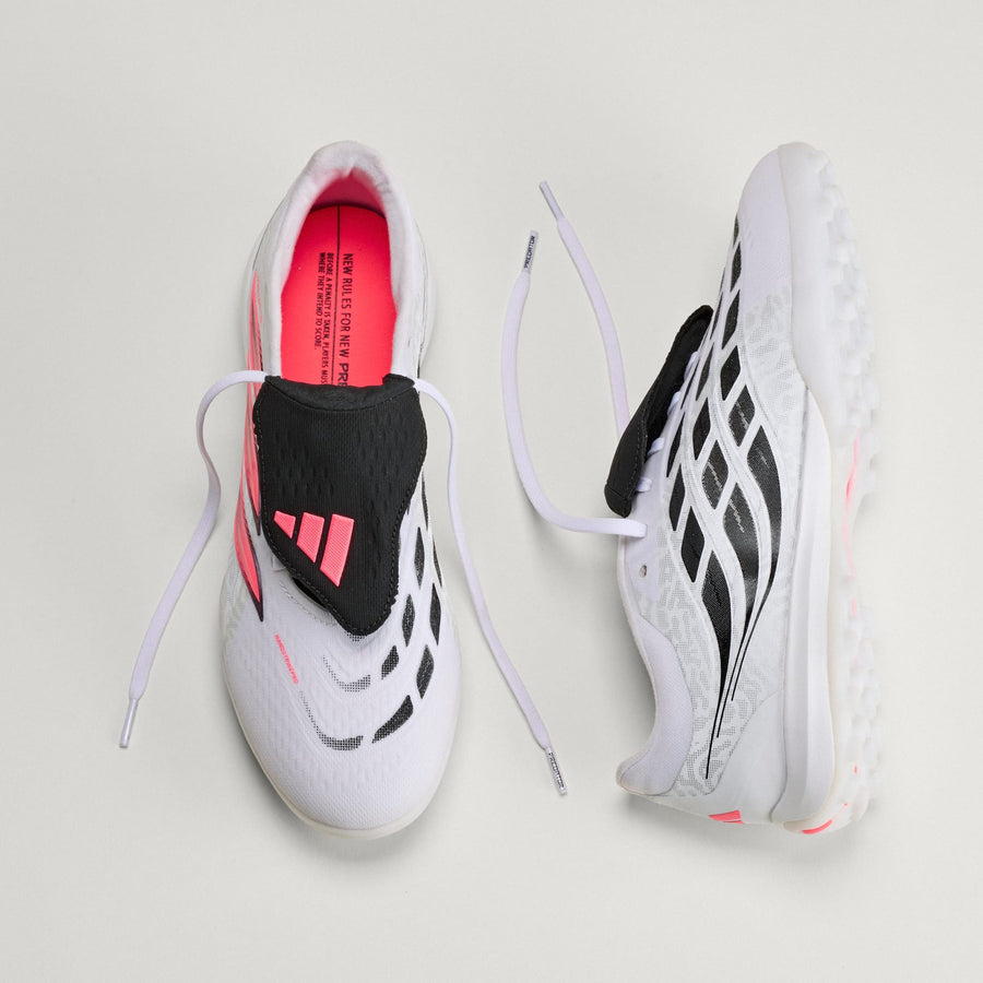 PREDATOR PRO Fold-Over Tongue Turf Soccer Cleats