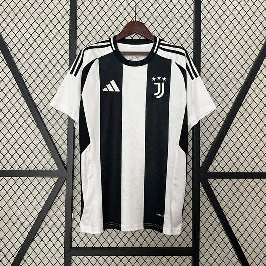 24/25 Juventus Home